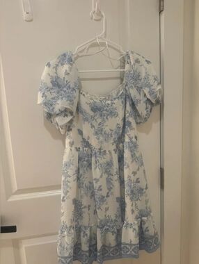 White and Light Blue Floral Puff Sleeve Dress